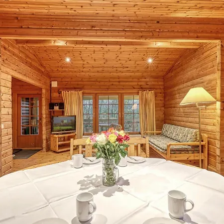 2 Bedroom In Holiday home *